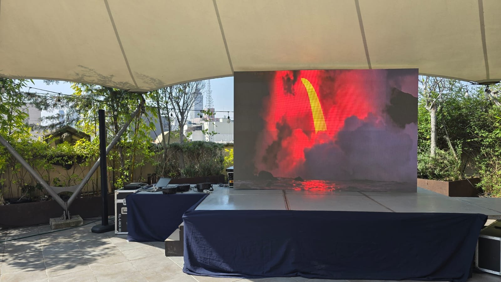 Renta de pantalla en Punta Diamante